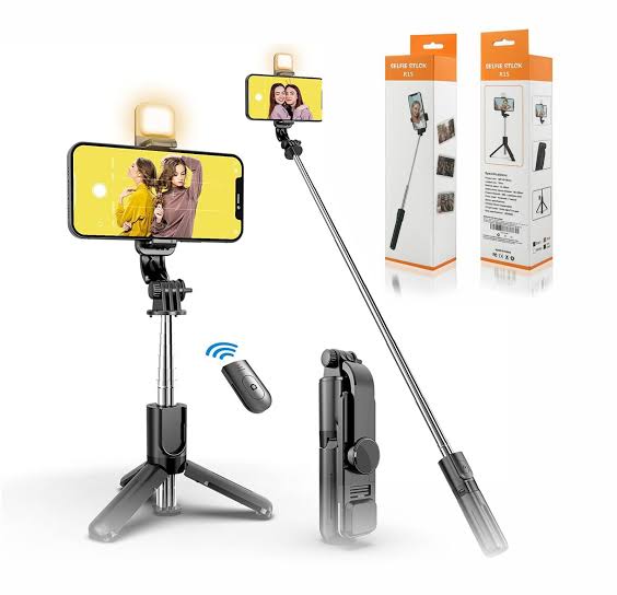 Bluetooth Selfie Stick with Light – Tripod, Remote Contro